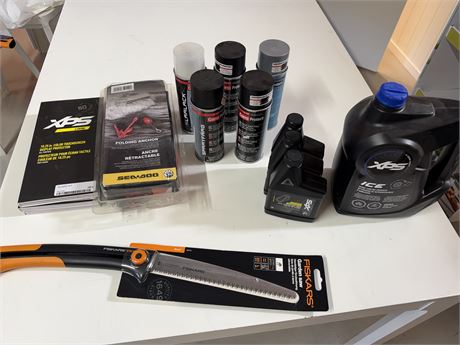 LOT 927 Vareparti med Sea-Doo ankersett, XPS-produkter og Fiskars sag