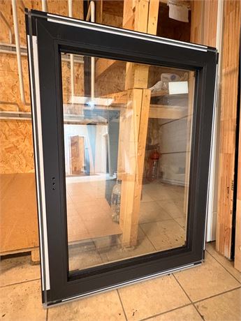 2 lags pvc vindu, sort matt 9x12 Innadslående