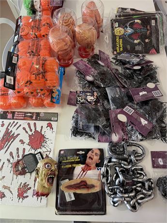 Lot 404 - Diverse halloweenpynt